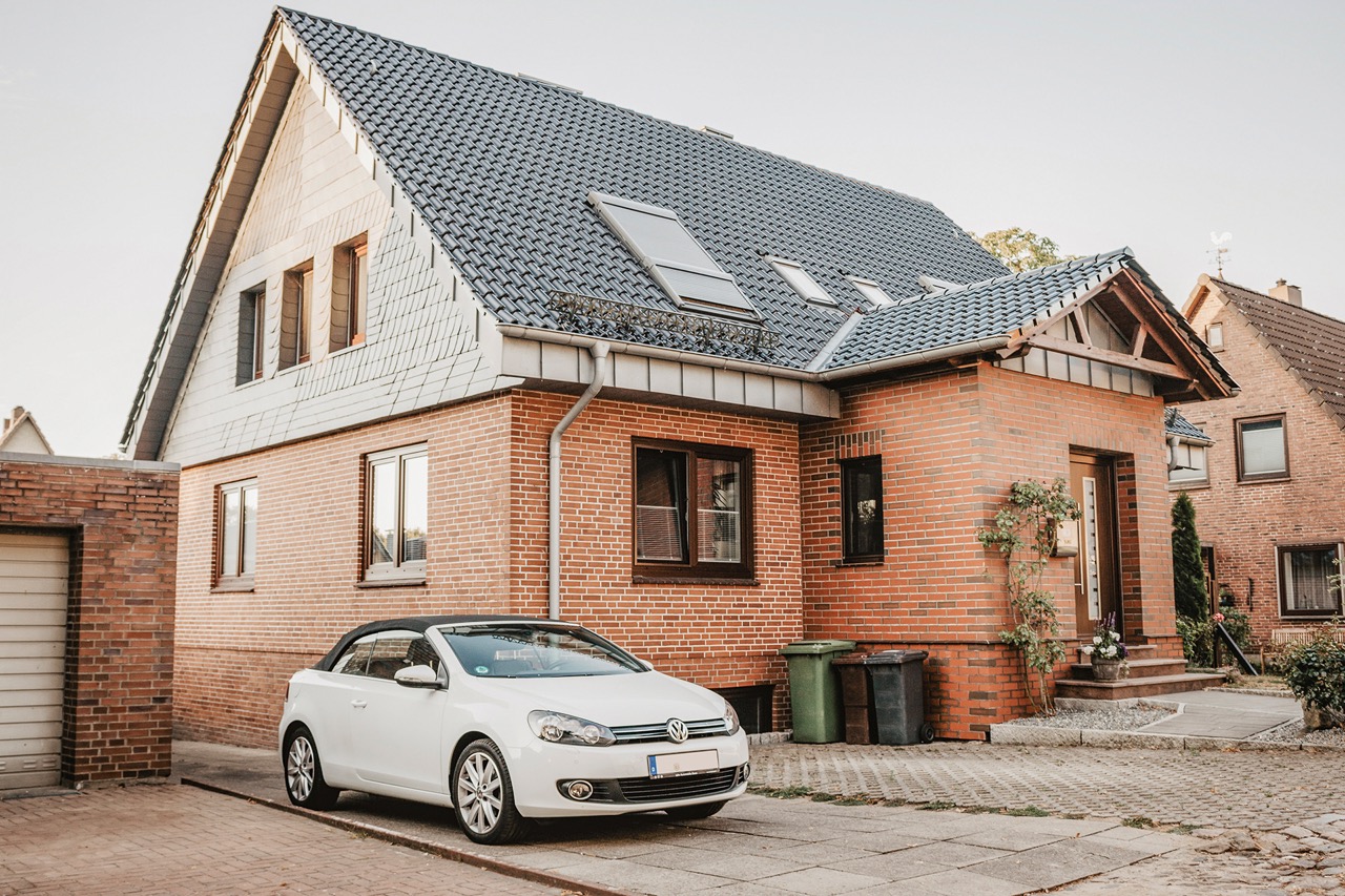 Wie groß sollte die PV-Anlage sein, um auch ein E-Auto zu laden?